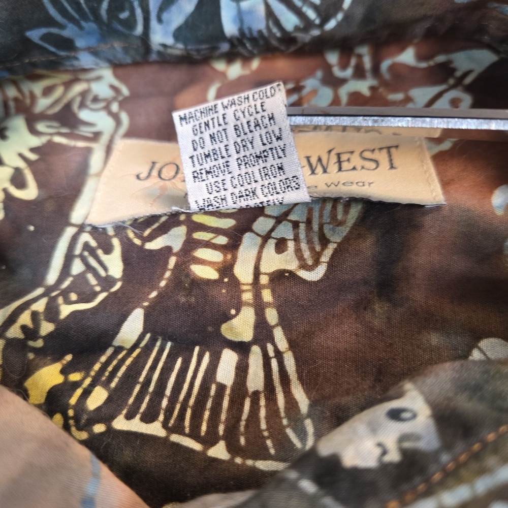 Johari West Shirt Mens 3XLT Brown Batik Hawaiian Short Sleeve Large Mouth Bass - Picture 5 of 9